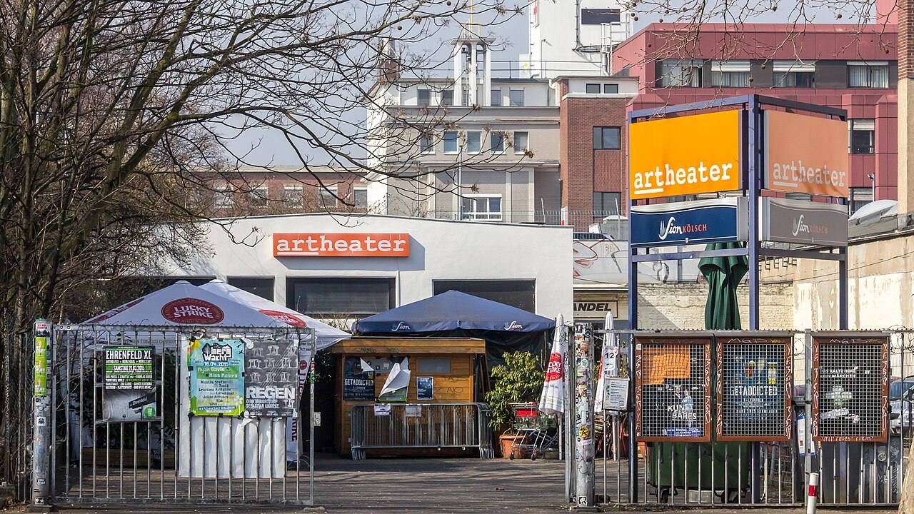 Historische Außenansicht des Artheaters am Ehrenfeldgürtel 127.
